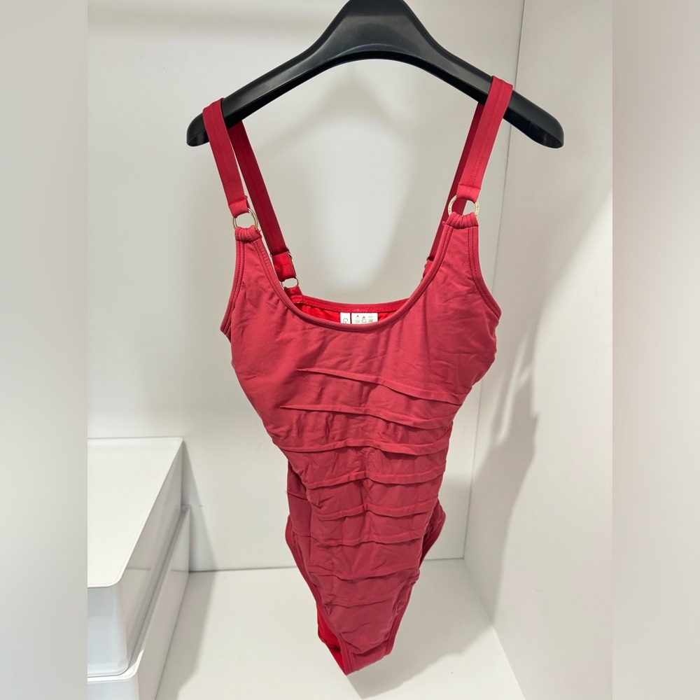 Calvin Klein Solid Pleated One Piece Swim Suit Size 6